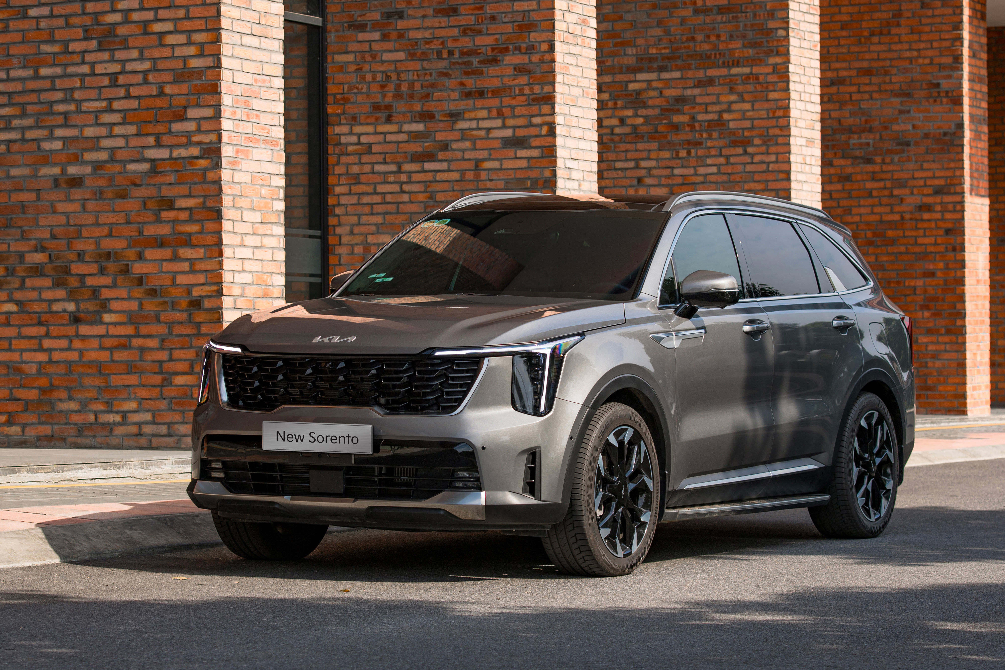 kia-sorento-2025-hires-5-(1)-(1)