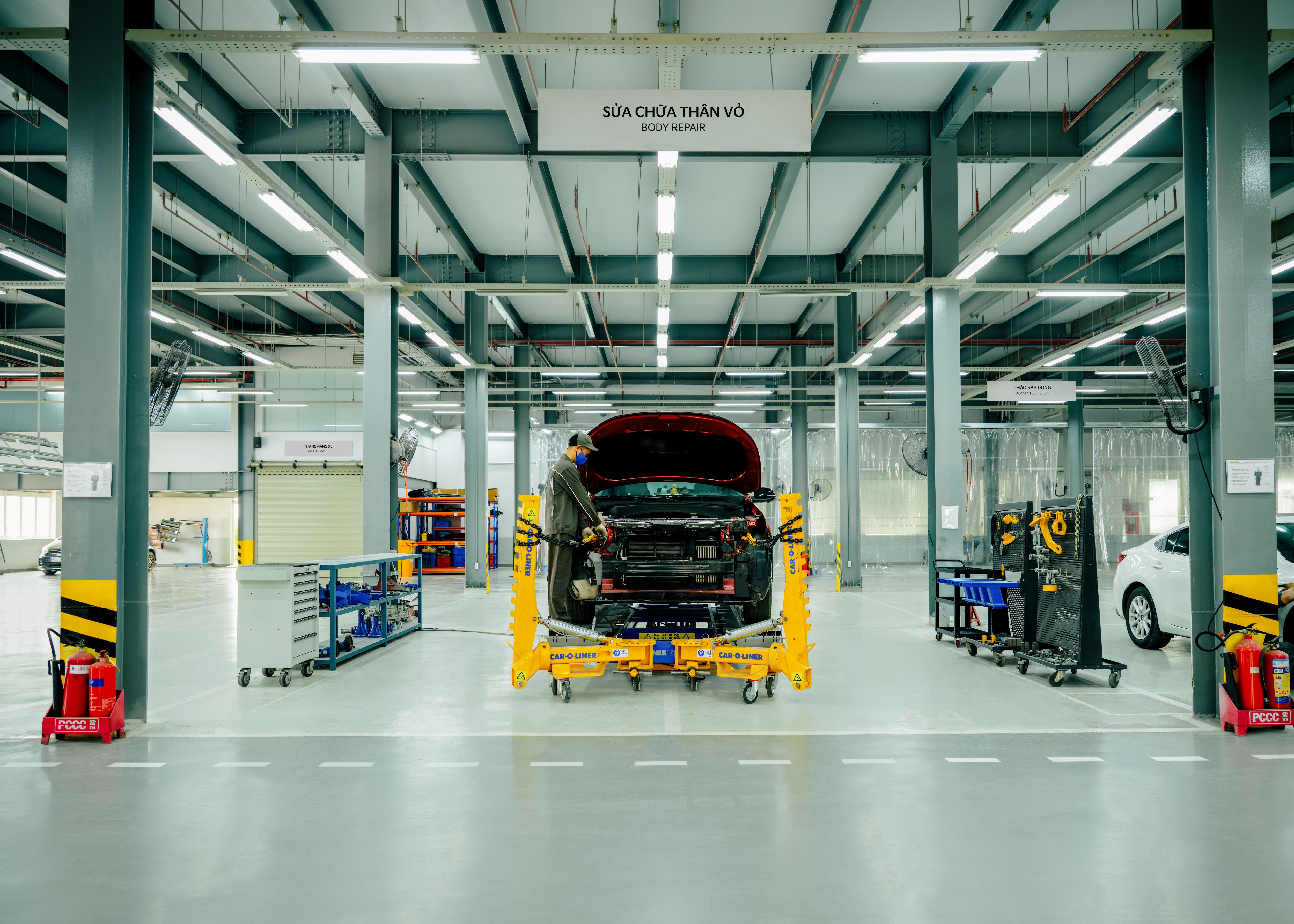 Hệ thống xưởng dịch vụ Kia được đầu tư hiện đại, với các khu chức năng riêng biệt